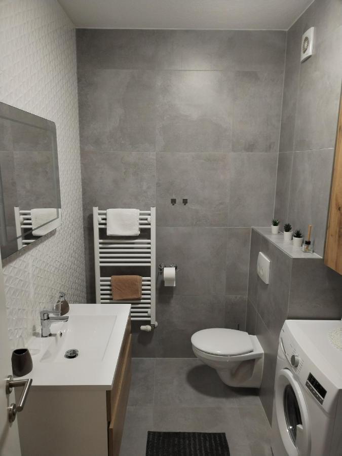 Studio Apartman Implex Apartment Dakovo Exterior photo